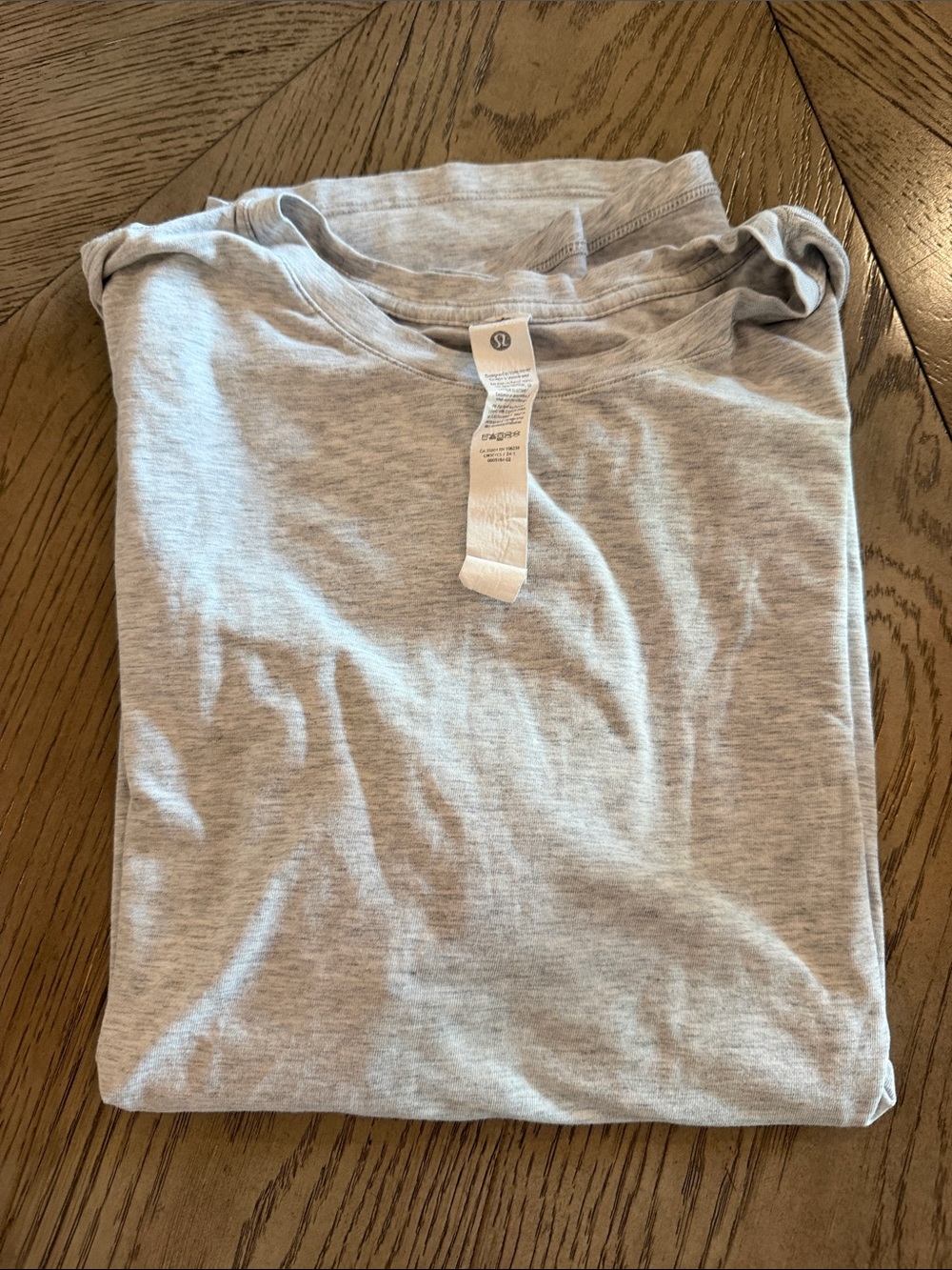 Lululemon grey crewneck love tee - Picture 2 of 3